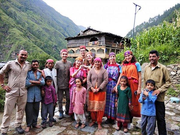 2. Bazı Nepal kabilelerinde erkek kardeşler bir kadını paylaşabiliyor...