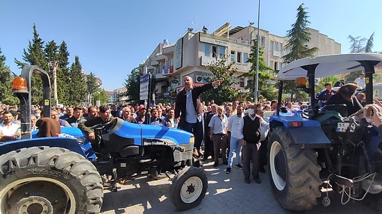 Samsun'da Arazi Kararına İsyan Eden Köylüler AKP'li Belediyeyi Taşladı