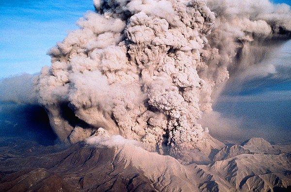 Peki karbondioksit salınımını azaltmak haricinde bu dengeyi nasıl kuracağız? Bu konuda bilim insanlarına ilham veren olaylardan biri 1991 yılındaki Pinatubo Yanardağı'nın patlaması olur.