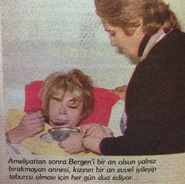 Azmettirici Halis Serbes'in kezzap attırmasından sonra Bergen'in iki gözü de hasar gördü, vücudunun büyük bir bölümü yandı. Bir gözü daha sonra görme yetisini yeniden kazansa da diğer gözü tamamen gitti. O anla ilgili Bergen'in yaptığı açıklama gazetelerde şu şekilde yer aldı: