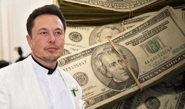 Forbes verilerine göre; Tesla hisselerinin %720 artış göstermesi sonucunda tekrardan en zengin insan olan Musk'ın güncel serveti ise dudak uçuklatıyor.