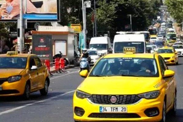 İstanbul'un taksi sorunu artık her günün konusu. Gerçi gündem yapılacak taksiyi bulduysanız birçok insana göre şanslı sayılırsınız.