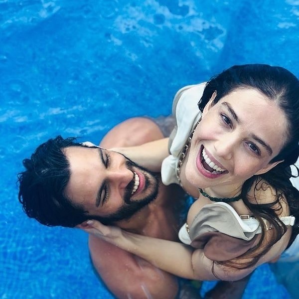 Özge Gürel Ve Serkan Çayoğlu'ndan Müjdeli Haber Geldi