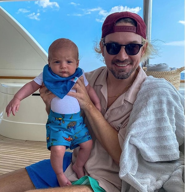 Alev Aydın bebişi Ender'le birlikte ilk kez bir fotoğraf paylaştı Instagram'da.