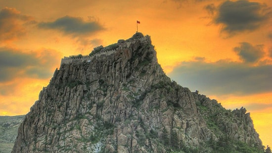 Yeni Bir 'Zafer Havalimanı' Vakası: Afyon'a 140 Bin Yolcu Garantili Teleferik...