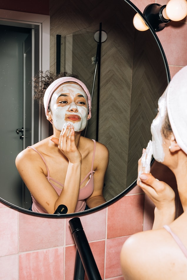Peeling, tonik ve maskeyi ihmal etmeyin.