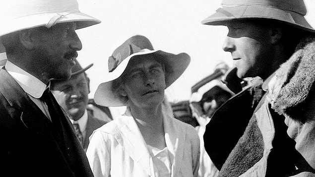 İsyanın her detayını belirleyen Bell, I. Dünya Savaşı sonunda Osmanlı'nın Orta Doğu topraklarından atılmasını sağlayan isim oldu. Savaştan sonra Arabistan'daki yaşamını sürdürürken Irak'ın yönetimini oluşturan kilit isim oldu.