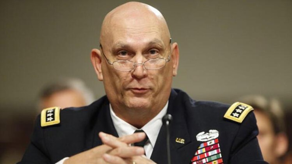 Türk Askerinin Başına Çuval Geçiren ABD'li General Yaşamını Yitirdi