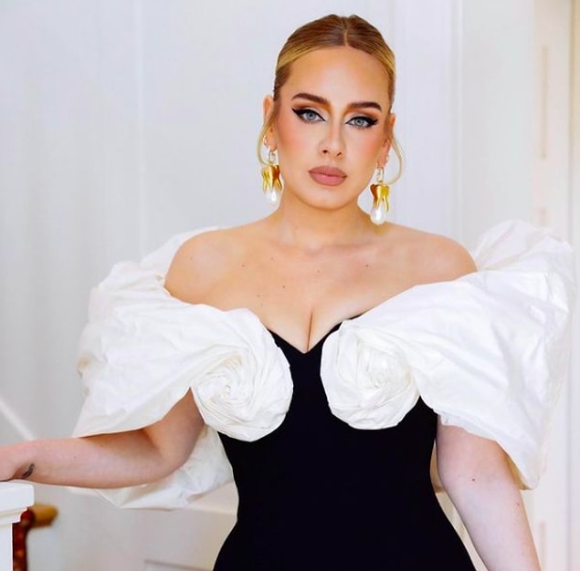 9. Adele'nin eski sevgilisi şarkı sözlerinde geçen ayrılıklarından bahsettikten sonra sinirlenerek birlikte oldukları dönemde çektikleri seks kasedini satmıştı.