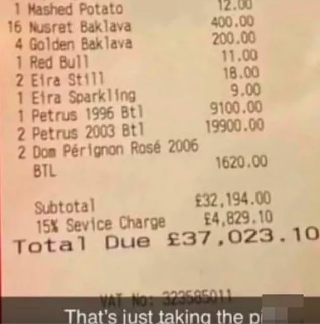 Londra'da Nusr-et'e giden bir müşteri masasına gelen hesabı Reddit'te paylaştı.
