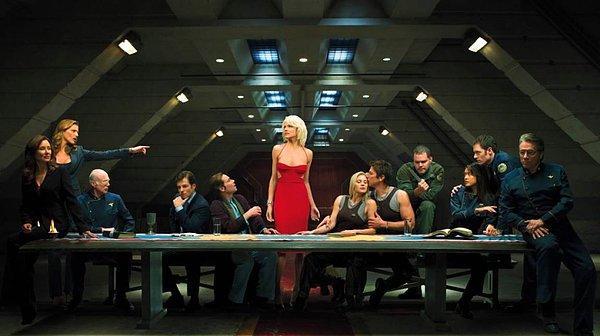 5. Battlestar Galactica (2004-2009)