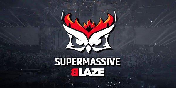 5. Papara SuperMassive Blaze (@supmassblaze)
