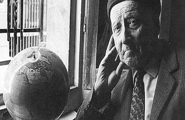 7. İtalyan saatçi Raffaele Bendandi, 1915 Avezzano depremi gibi 30 bin kişinin ölümüne neden olan çoğu felaketi tahmin etmiştir.
