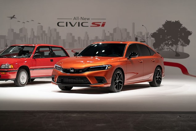 Honda en popüler modeli Civic'in daha sportif bir versiyonu olan Civic Si'nin 2022 modelini duyurdu.
