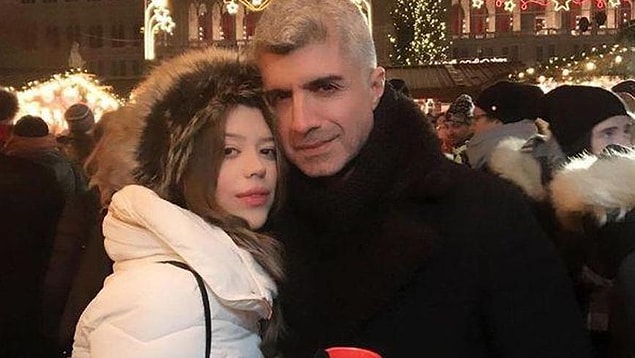 Tokat Atıp Kıyafetlerini Parçaladı