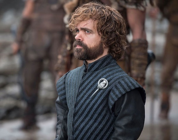 3. Я карлик, у меня много чего забавного спрашивают, но как-то у меня спросили: "Возможно вам нужен двигатель поменьше для вашей машины?". Как до такого вопроса вообще можно додуматься?