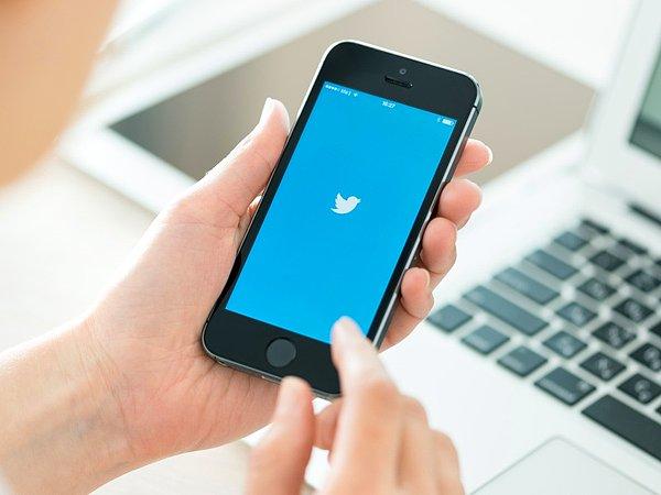 DM'den yürümeye yepyeni özellikler katacak olan Twitter, böylece kullanıcılarının ilgi alanları dahilinde etkileşimli sohbetler kurmasının da önünü açacak.