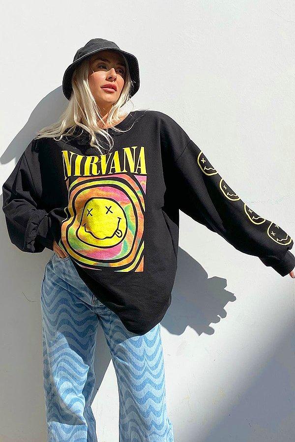 6. Bershka'nın 259,95 TL'lik Nirvana sweatshirtü Trednyol'da 59,99TL!