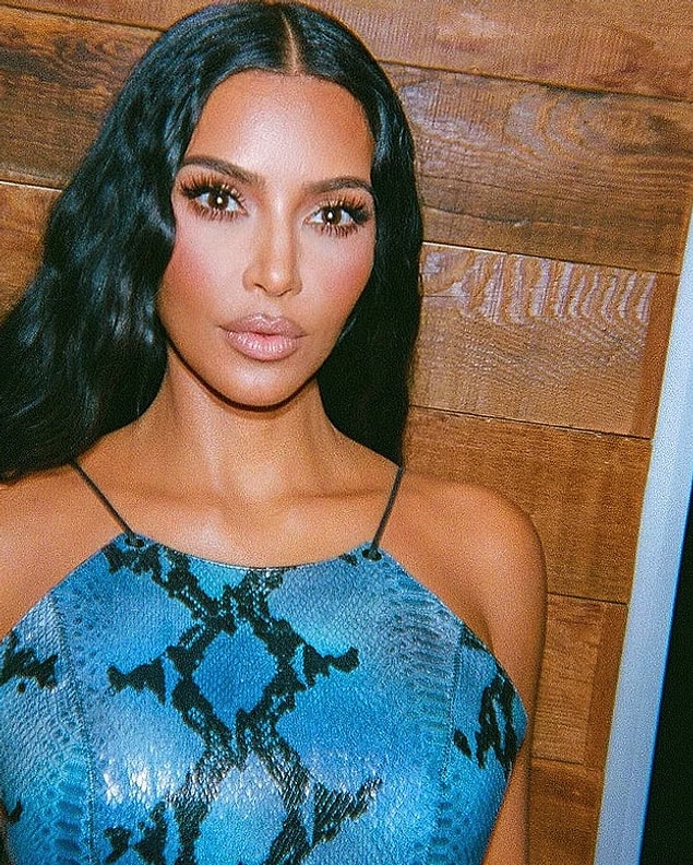 Fakat Kim Kardashian bu dedikoduların hiçbir tanesine cevap vermemiş adeta sessizliğini korumuştu.
