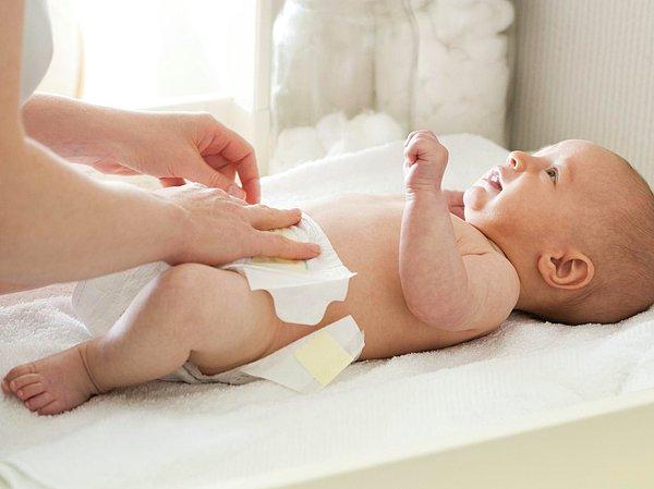 Yenidoğan Bebek Bezi Nasıl Bağlanır?