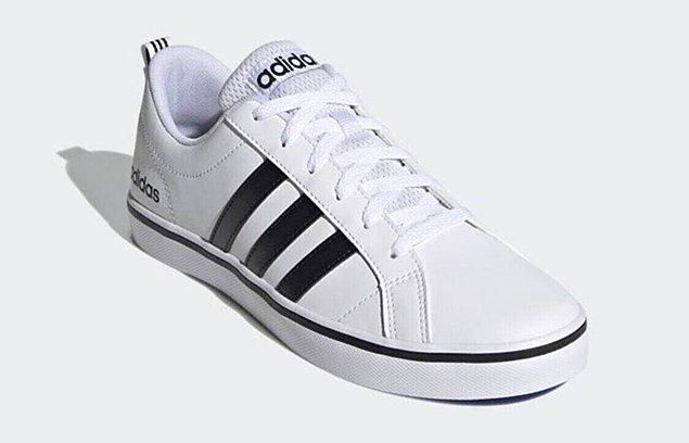 7. Adidas, unisex ayakkabı.