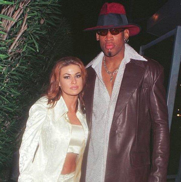 4. Carmen Electra ve eski basketbolcu Dennis Rodman'ın Las Vegas'ta ani bir kararla başladıkları evlilikleri 9 gün sürdü.