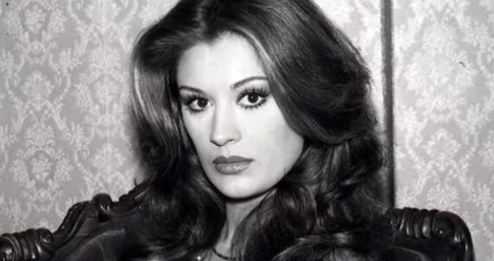 Yeşilçam’ın Unutulmaz İsmi Gülşen Bubikoğlu Yıllara Meydan Okuyor! Havuz Başında Pozlarını Paylaştı...