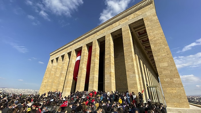 Yeni Şafak'tan 'Anıtkabir'de Kuran Okunsun' Çağrısı: 'Vakti Gelmedi mi?'