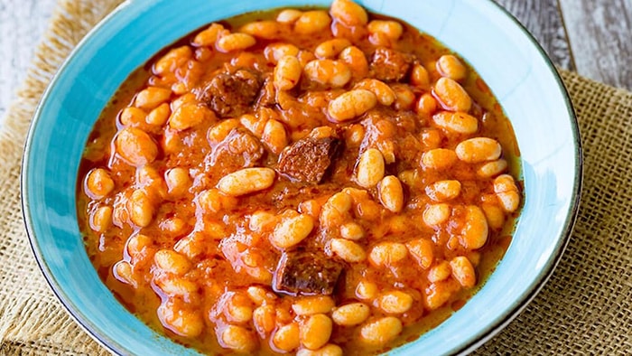 Etli Kuru Fasulye Nasıl Yapılır? Etli Kuru Fasulye Tarifi…