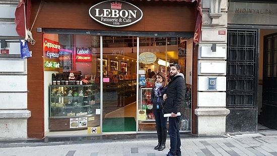 Beyoğlu'nun Bir Simgesi Daha Veda Ediyor: Tarihi Lebon Pastanesi Kapanıyor!