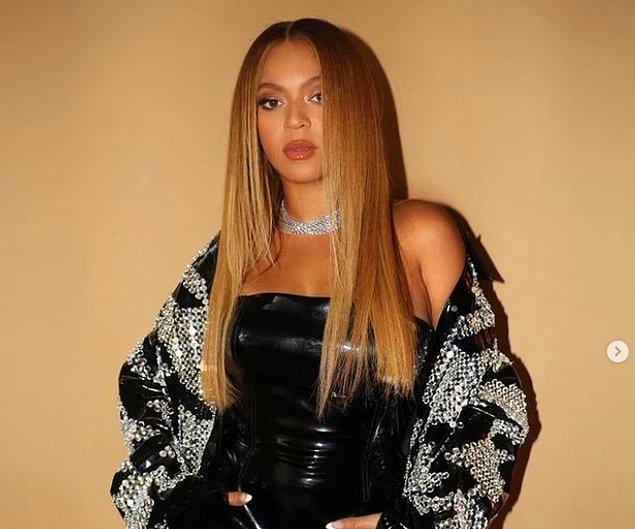 17. Müzik sektörünün tartışmasız en ünlü çiftlerinden olan Beyonce ve Jay-Z ilişkisi de aldatma dedikodularıyla sarsılmıştı. Beyonce tüm bu süreci 'Lemonade' albümüne dökmeyi tercih etti.