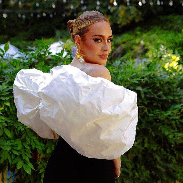 Hem başarılı kariyeri hem de göz alıcı güzelliği ile gündemden düşmeyen Adele, geçtiğimiz günlerde neden sosyal medyadan uzak durduğunu açıkladı.