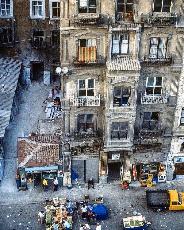 14. Galata Kulesi'nden apartman görünümü, 1987.