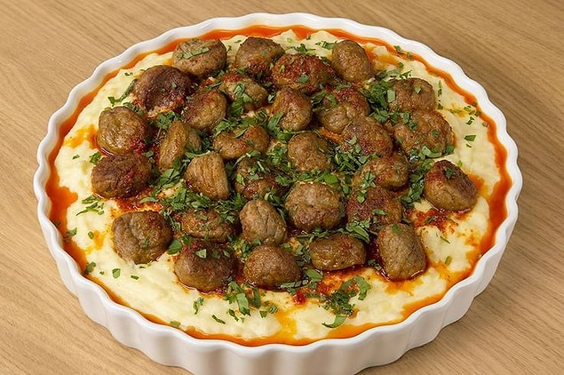 6. Kolay ana yemek tarifleri denilince akla gelen enfes lezzet!