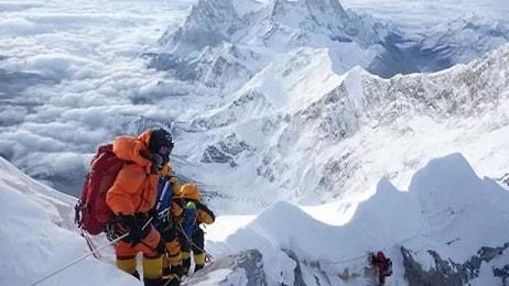 Everest'in Zirvesinde Yüzlerce Ceset! İşte Dünyanın En Yüksek Dağının Mezarlığa Dönüş Hikayesi...