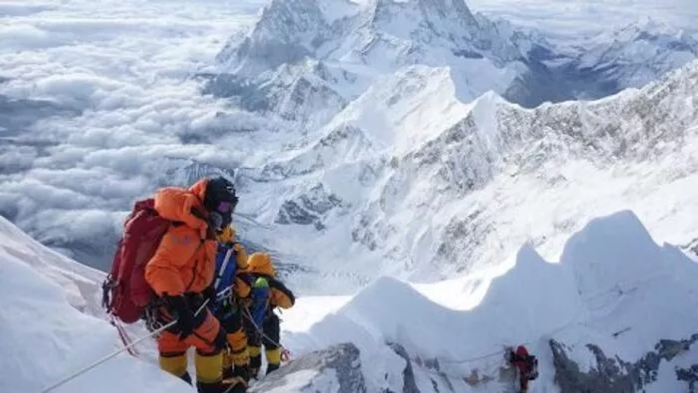 Everest'in Zirvesinde Yüzlerce Ceset! İşte Dünyanın En Yüksek Dağının Mezarlığa Dönüş Hikayesi...