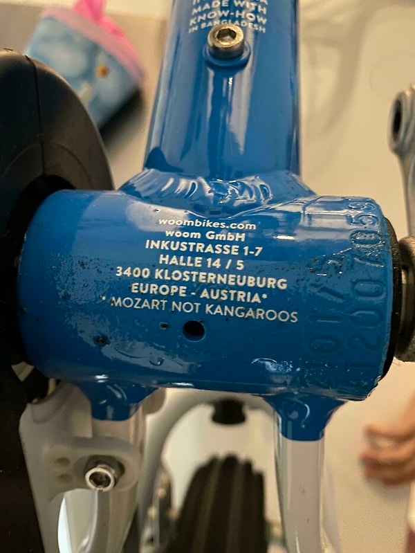 4. Велосипед моей дочери, разъясняющий разницу между Австрией и Австралией