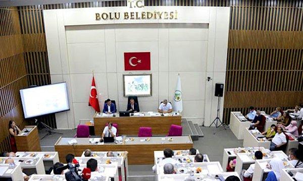 Alınan karar sonrası Türkiye İnsan Hakları ve Eşitlik Kurumu inceleme başlattıklarını açıkladı.