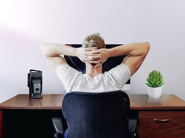 10. "Все это будет иметь смысл, когда ты станешь старше". [К черту] все стало иметь еще меньше смысла. Теперь я старше и от меня ожидают независимости, но я ВСЕ ЕЩЕ не понимаю и половины того дерьма, которое мне нужно, чтобы добиться успеха