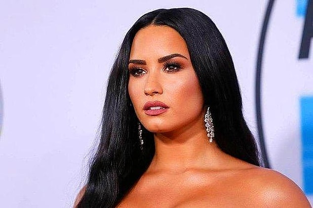 7. Demi Lovato - Bipolar ve yeme bozukluğu.