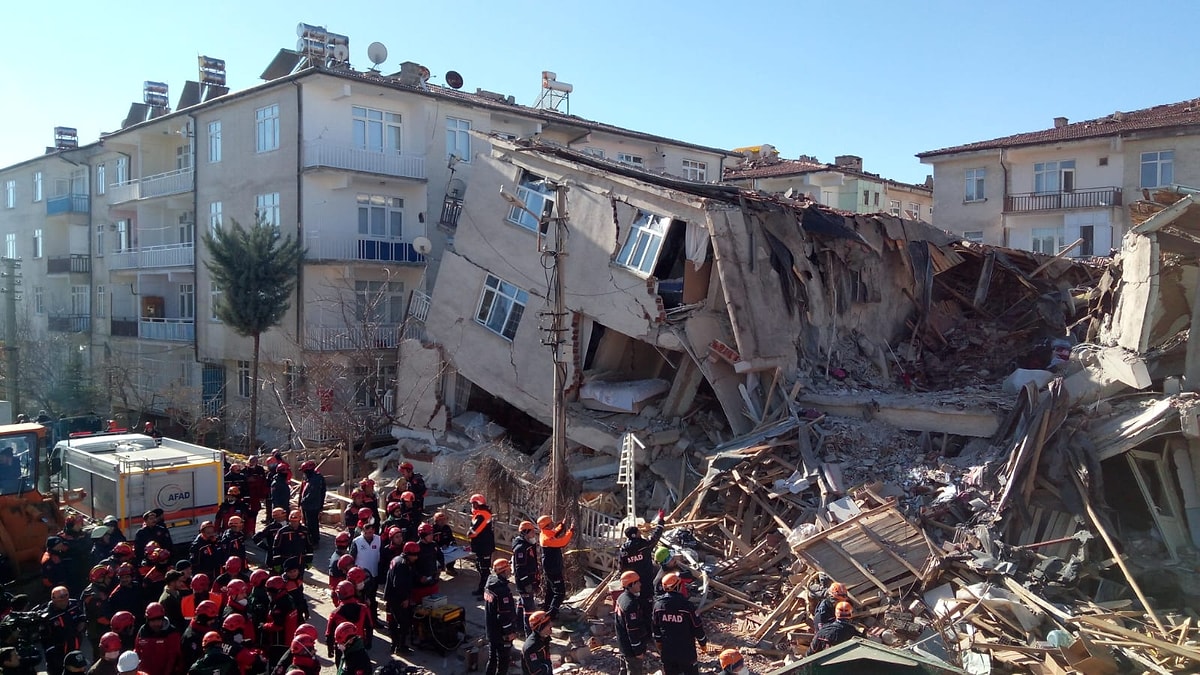 yer bilimci aykan 24 kent ve 80 ilcede deprem bekleniyor