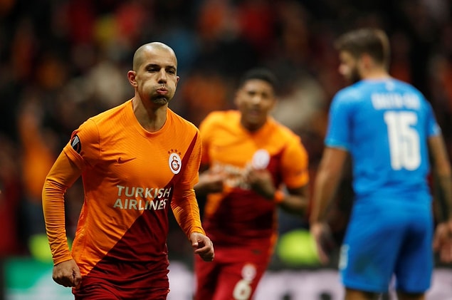 Temsilcimiz Galatasaray, Fransa temsilcisi Olimpik Marsilya'yı 4-2 mağlup etti ve gruptan çıkmayı garantiledi.