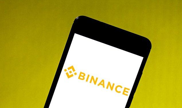 Hepimizin Binance ismiyle bildiği platform, bugün itibariyle mobil uygulamasında ismini “BTC, SHIB ve DOGE” olarak güncelledi. Coinbase ise bundan böyle “Trade Bitcoin, Ethereum, SHIB” olarak anılacak.