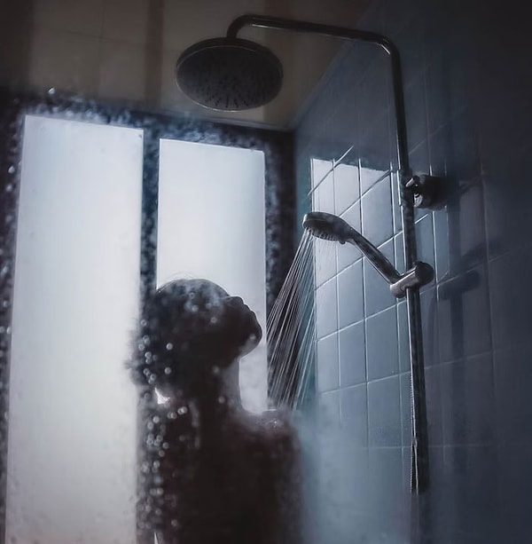 6. Когда живешь один - тебе не нужно ждать, чтобы пойти следующим в ванную