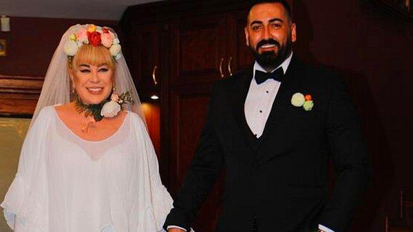 Sanatçı 2019 yılında Murat Akıncı ile evlenmiş ancak eşinin dolandırıcılıkla suçlanmasının ardından hemen boşanmıştı. İkili boşandıktan sonra görüşmeye devam etse de bu ilişki yürümedi.