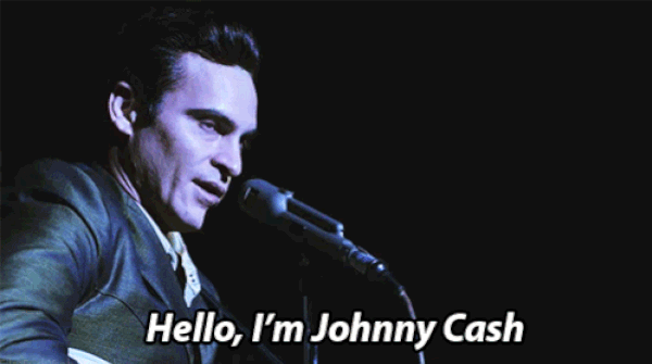 11. Joaquin Phoenix Johnny Cash'i canlandırdığı 'Walk the Line' filminin çekimleri sırasında kendi olmayı tamamen bırakmış ve ailesinden kimseyle görüşmemiştir.