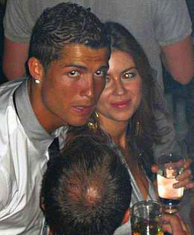 2009 yılında Las Vegas'daki bir gece kulübüne giden 25 yaşındaki Ronaldo, aynı mekanda tesadüfen Kathyrn isimli 20 yaşındaki bir kadınla tanıştı.