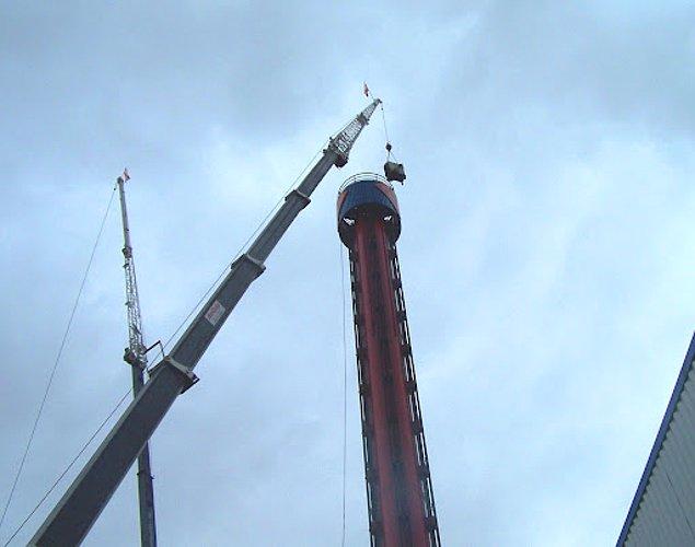 10. 2007'de Six Flags Kentucky Kingdom'daki Superman: Tower of Power'da 13 yaşında bir kızın iki ayağı kopan bir kablo yüzünden kesilmişti.