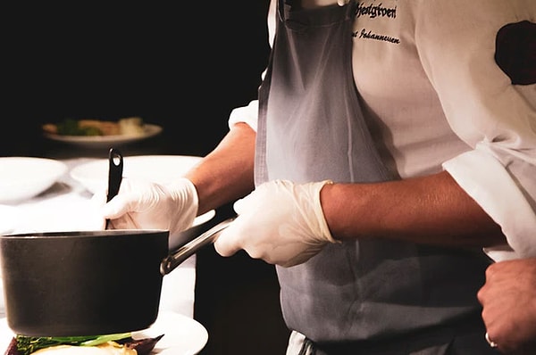 6. Горячий металл выглядит так же, как и холодный