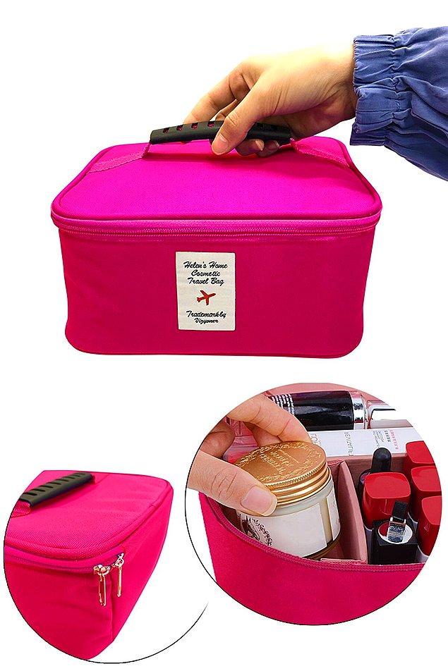 1. Seyahatlerinizde her şeyi tek bir çantada toplamanızı sağlayacak bölmeli kozmetik çantası da hiç fena olmaz!
